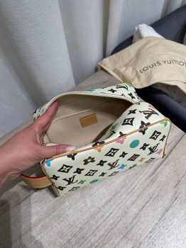 Косметичка Louis Vuitton Артикул BMS-145455. Вид 5