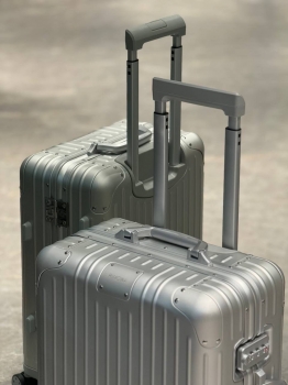 Чемодан Rimowa  Артикул BMS-145503. Вид 2