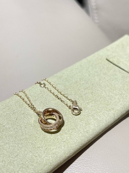 Подвеска из коллекции Love  Cartier Артикул BMS-145919. Вид 3