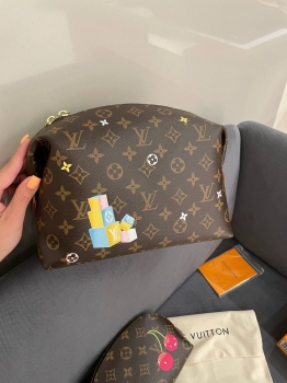 Косметичка Louis Vuitton Артикул BMS-145682. Вид 3