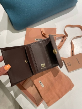 Кошелек Miu Miu Артикул BMS-145685. Вид 2