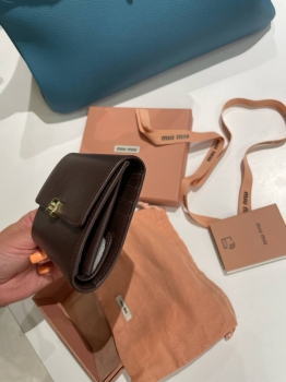 Кошелек Miu Miu Артикул BMS-145685. Вид 3