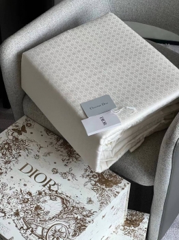 Одеяло Christian Dior Артикул BMS-145710. Вид 4