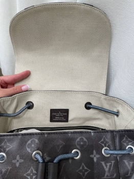 Рюкзак Christopher  Louis Vuitton Артикул BMS-145983. Вид 4