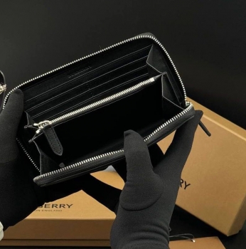 Портмоне  Burberry Артикул BMS-145936. Вид 2