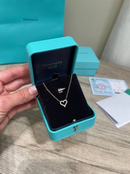 Подвеска  из золота 18 карат с бриллиантами Tiffany&Co Артикул BMS-147444. Вид 3