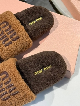 Меховые тапочки  Miu Miu Артикул BMS-146065. Вид 3
