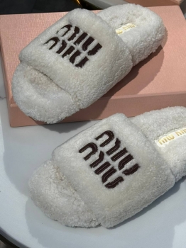 Меховые тапочки  Miu Miu Артикул BMS-146064. Вид 3