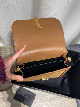 Сумка женская Yves Saint Laurent Артикул BMS-146154. Вид 3