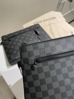 Папка А5 Louis Vuitton Артикул BMS-146278. Вид 3