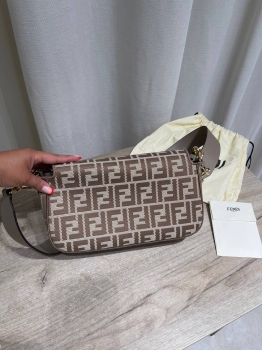 Сумка женская  Fendi Артикул BMS-146284. Вид 2