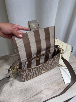 Сумка женская  Fendi Артикул BMS-146284. Вид 3