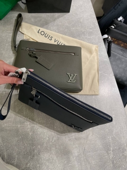 Папка А5 Louis Vuitton Артикул BMS-146331. Вид 5