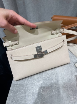 Сумка женская  Kelly Elan  Chevre Leather Hermes Артикул BMS-146365. Вид 2