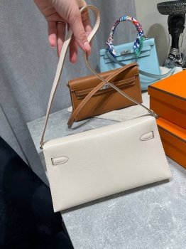 Сумка женская  Kelly Elan  Chevre Leather Hermes Артикул BMS-146365. Вид 4