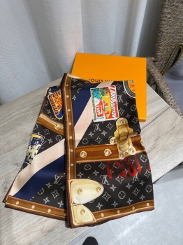 Платок Louis Vuitton Артикул BMS-146393. Вид 3