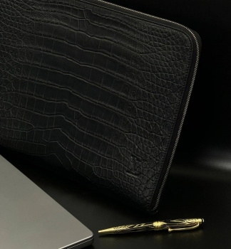 Папка из натуральной кожи крокодила  Louis Vuitton Артикул BMS-146418. Вид 2