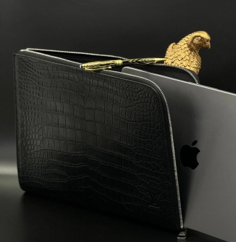 Папка из натуральной кожи крокодила  Louis Vuitton Артикул BMS-146418. Вид 3