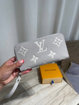 Кошелек  Louis Vuitton Артикул BMS-146421. Вид 1
