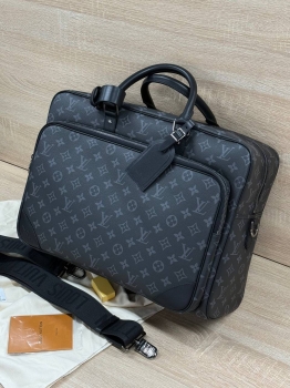 Сумка мужская  Louis Vuitton Артикул BMS-146519. Вид 1