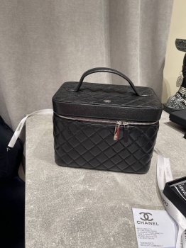 Косметичка Chanel Артикул BMS-146534. Вид 1