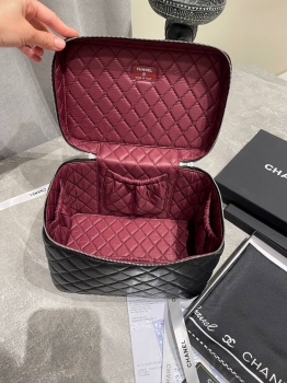 Косметичка Chanel Артикул BMS-146534. Вид 4