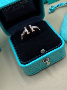 Кольцо  Tiffany&Co Артикул BMS-146538. Вид 1