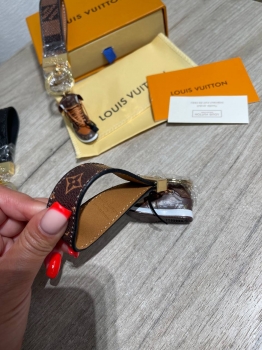 Брелок Louis Vuitton Артикул BMS-146572. Вид 3