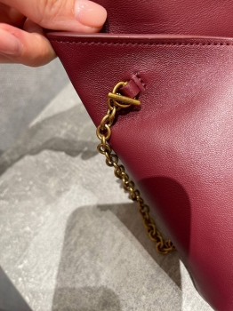 Сумка женская Yves Saint Laurent Артикул BMS-146747. Вид 4