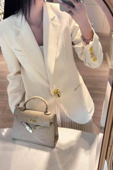 Костюм Schiaparelli   Артикул BMS-146849. Вид 3