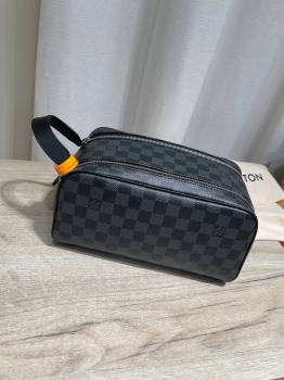 Несессер Louis Vuitton Артикул BMS-146938. Вид 1