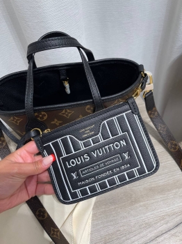 Сумка женская Louis Vuitton Артикул BMS-146939. Вид 3