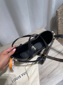 Сумка женская Louis Vuitton Артикул BMS-146939. Вид 5