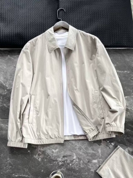 Костюм мужской Prada Артикул BMS-147050. Вид 1