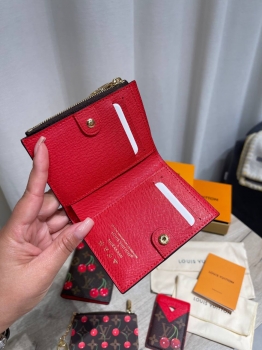 Кошелёк  Louis Vuitton Артикул BMS-147110. Вид 4
