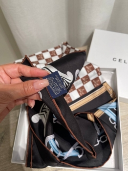 Платок Celine Артикул BMS-147115. Вид 3
