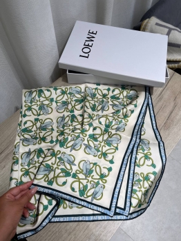  Платок Loewe Артикул BMS-147139. Вид 1