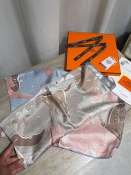 Платок Hermes Артикул BMS-147158. Вид 2