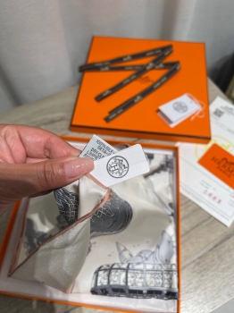 Платок Hermes Артикул BMS-147156. Вид 2