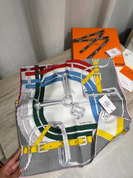 Платок Hermes Артикул BMS-147154. Вид 2
