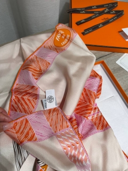 Платок Hermes Артикул BMS-147152. Вид 2