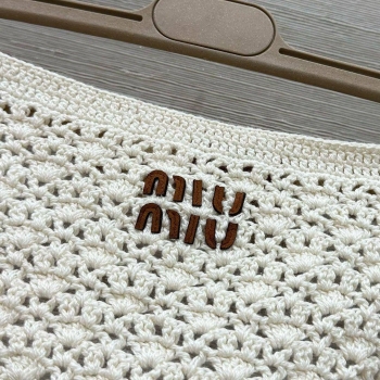 Топ  Miu Miu Артикул BMS-147223. Вид 3