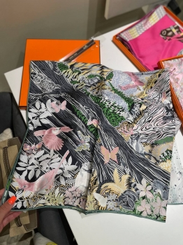 Платок  Hermes Артикул BMS-147256. Вид 2