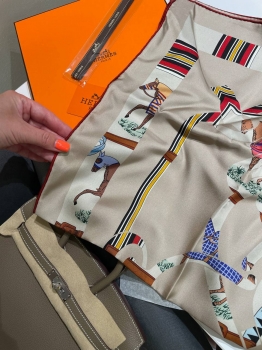Платок  Hermes Артикул BMS-147254. Вид 2