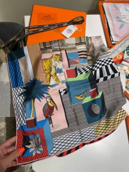 Платок  Hermes Артикул BMS-147252. Вид 1