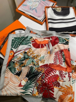 Платок  Hermes Артикул BMS-147249. Вид 2