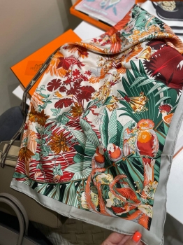 Платок  Hermes Артикул BMS-147249. Вид 1