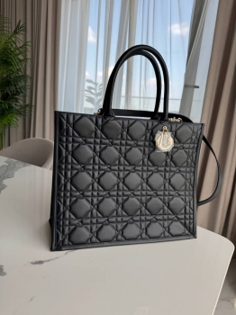 Сумка женская Christian Dior Артикул BMS-147285. Вид 1