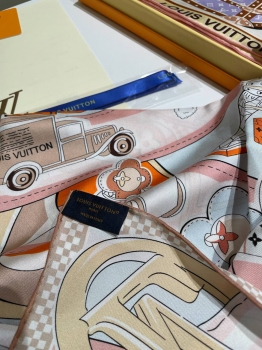 Платок Louis Vuitton Артикул BMS-147324. Вид 5