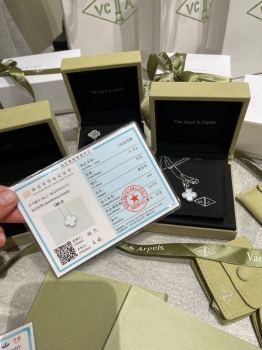Браслет Van Cleef Артикул BMS-147450. Вид 2